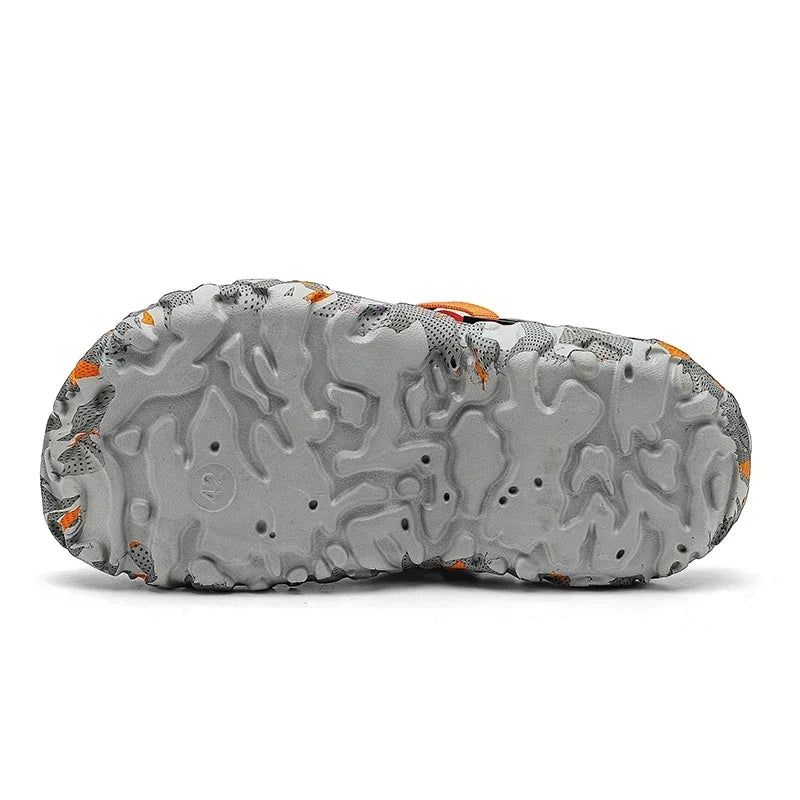 TrailCore Camo Clogs
