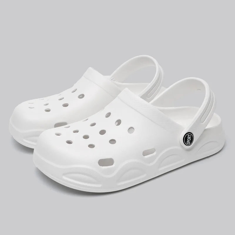 2025 Fashion Women Slippers New Summer Slippers Outdoor Beach Slippers Classic Soft Men Garden Slippers Home Men Clogs Slippers