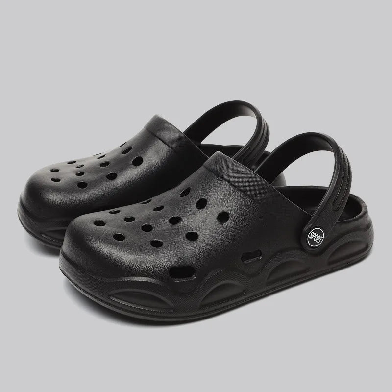 2025 Fashion Women Slippers New Summer Slippers Outdoor Beach Slippers Classic Soft Men Garden Slippers Home Men Clogs Slippers