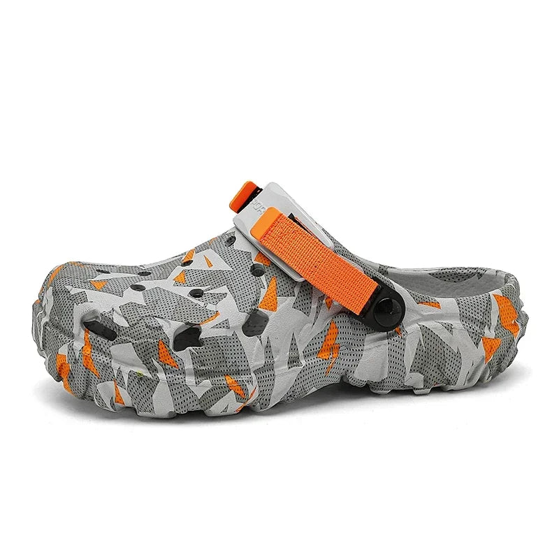 TrailCore Camo Clogs