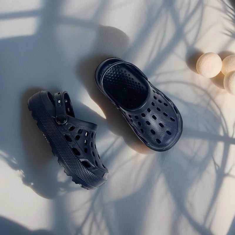 Adorable Kids Beach Shoes Lightweight Breathable Children Sandals Outdoor Learning Shoes Fashionable Simple EVA Clog Footwear