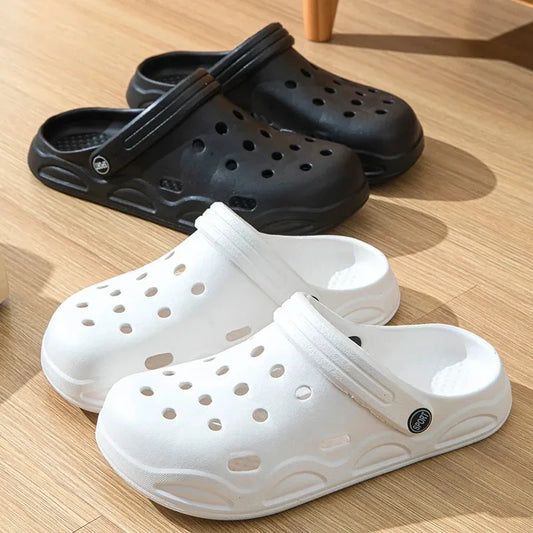 2025 Fashion Women Slippers New Summer Slippers Outdoor Beach Slippers Classic Soft Men Garden Slippers Home Men Clogs Slippers