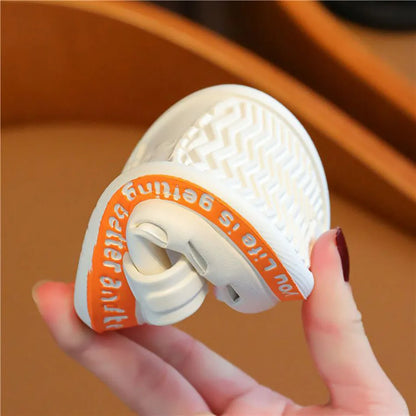 Summer Essential Breathable Cute Children Indoor Clog Shoes with Non-Slip Holes Unisex Soft-Soled Slippers Children Slippers